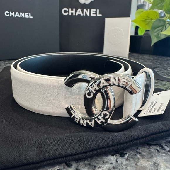 CHANEL White Belt with Silver Logo Buckle - Picture 3 of 6